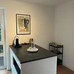 Rema Homes - Moderne Mit Kueche In 아파트 오펜부르크
