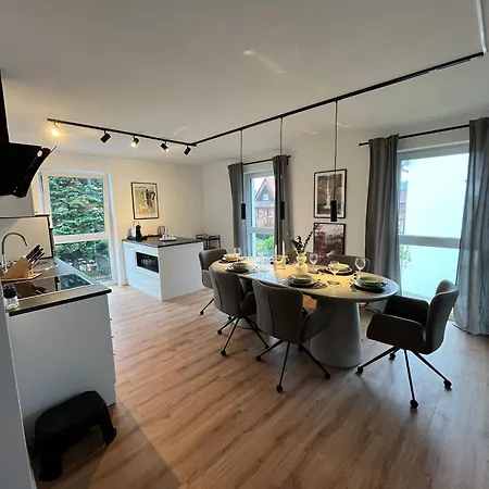 Rema Homes - Moderne Mit Kueche In Offenburg